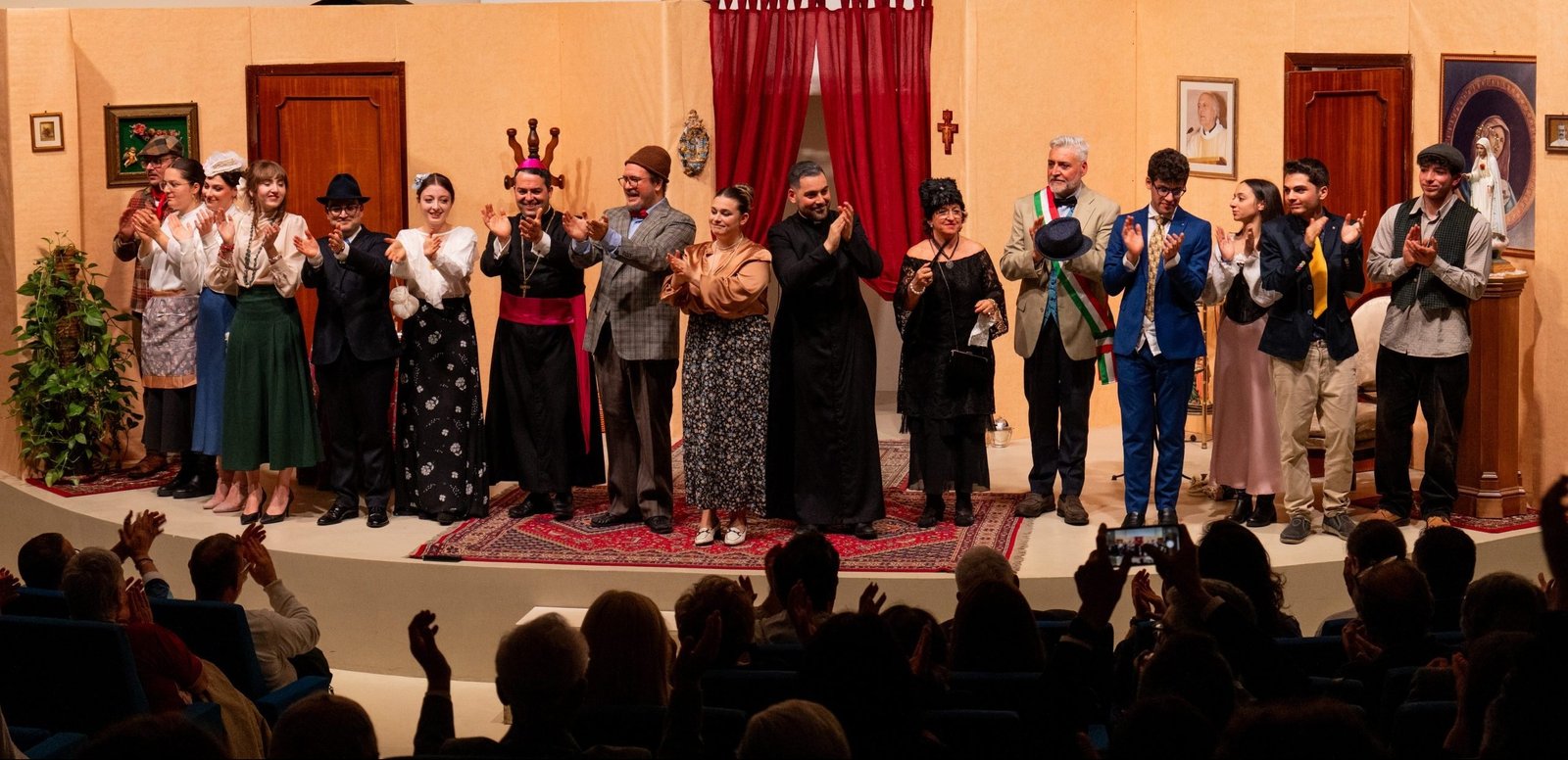 Teatro al Polo - background
