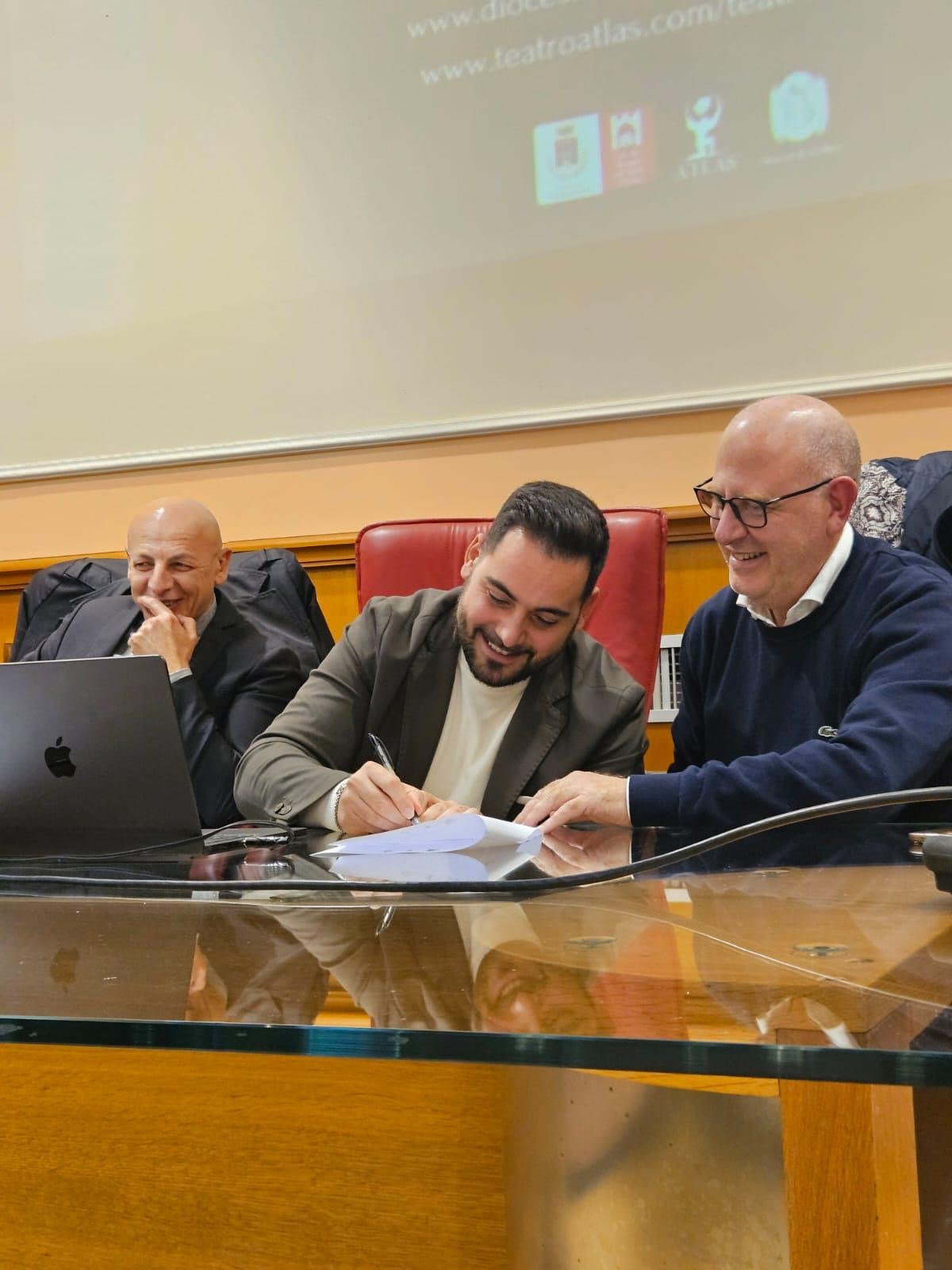Immagine per Teatro al Borgo: a Summonte nasce un nuovo spazio per il teatro irpino